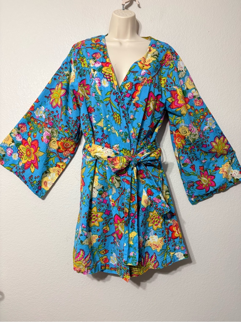 Plum Pretty Sugar Vibrant Blue Floral Cotton Kimono Short Summer Robe L